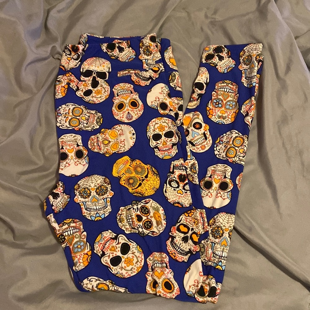 NWOT Lularoe Skull Leggings
